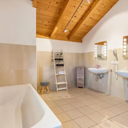 Skiblickhaus Chalet Russbach am Pass Gschütt