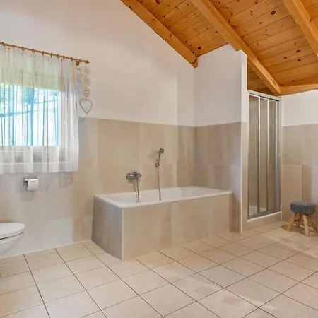 Skiblickhaus * Russbach am Pass Gschütt