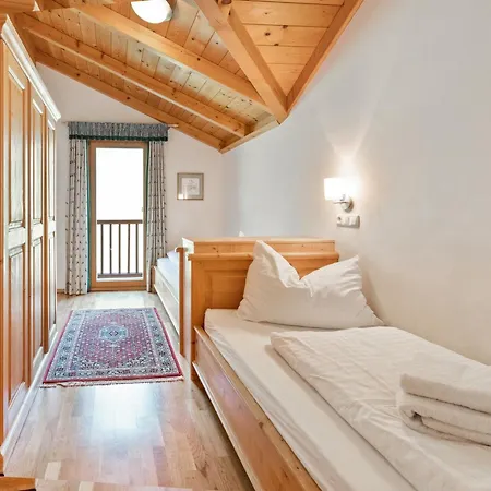 Skiblickhaus * Russbach am Pass Gschütt