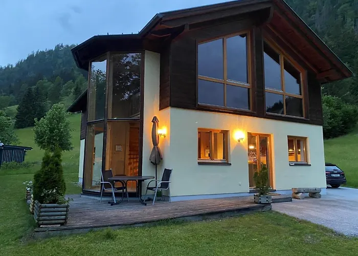 Skiblickhaus Russbach am Pass Gschütt