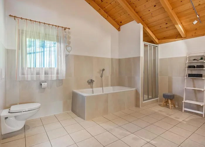 Skiblickhaus * Russbach am Pass Gschütt